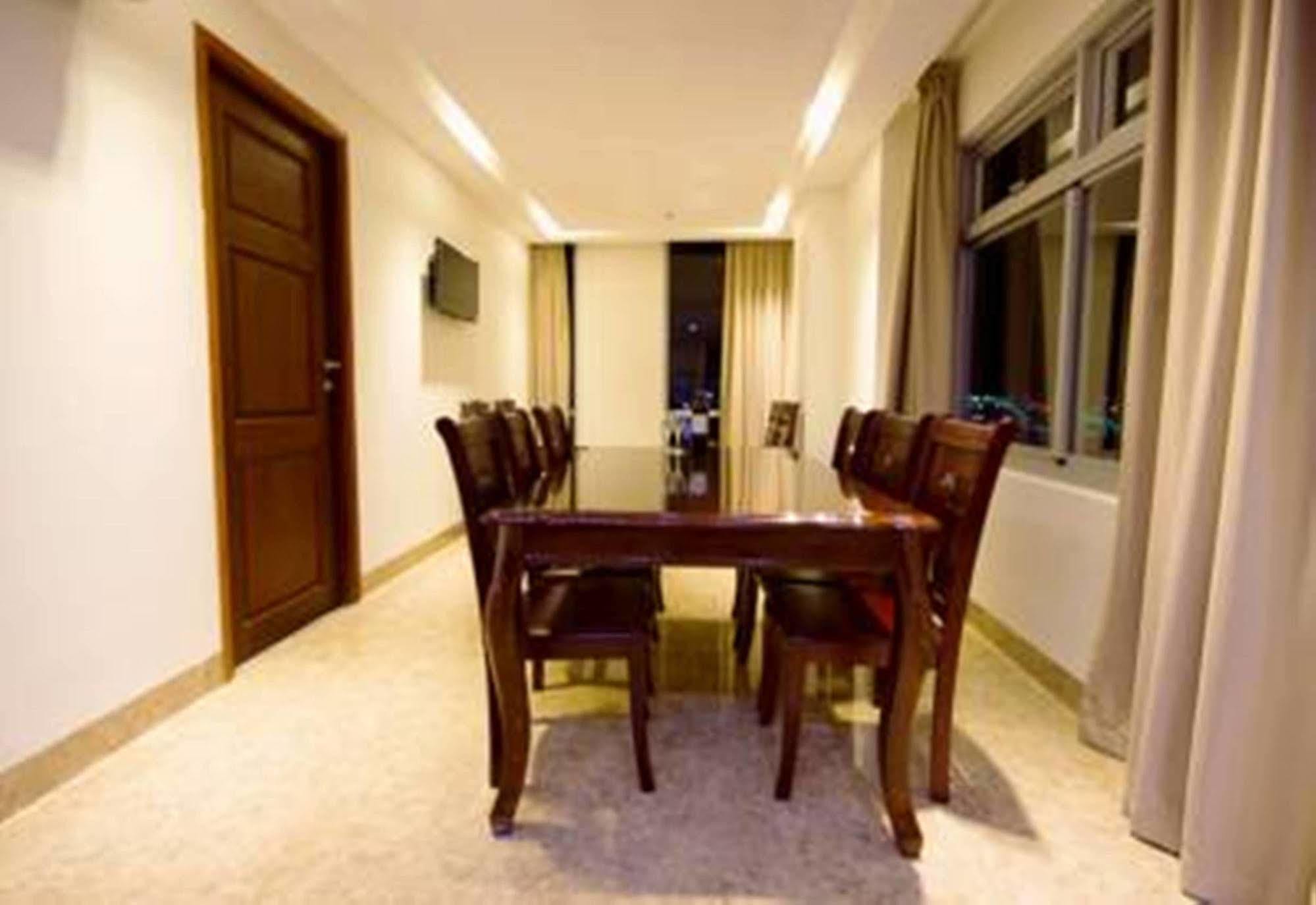 Oyo 236 Hoa Mai Boutique Hotel Da Nang Zewnętrze zdjęcie
